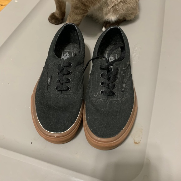 Vans Shoes - Vans gum bottoms